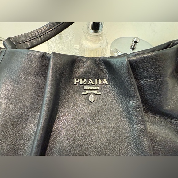 100 percent authentic Prada soft calf BR4687 hobo bag - Picture 13 of 14